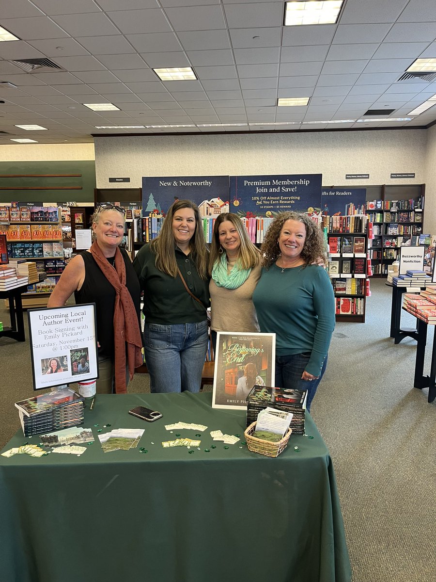 EmilyAPickard's tweet image. Thank you to Barnes &amp;amp; Noble and all who came out yesterday! I had a wonderful time meeting everyone and talking all things writing 📚

#BeginningsEndNovel #BookEvent #ContemporaryRomance @sherisesstudios