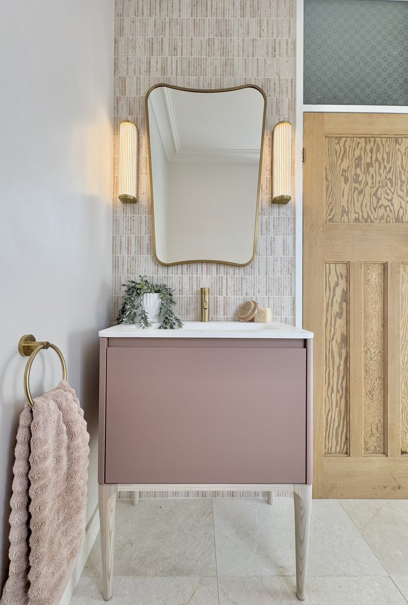 TheTapEndDesign's tweet image. This pink project was posted to our Instagram earlier today and it is getting a lot of love there 💞 Search us to see more from this #Cardiff shower room!