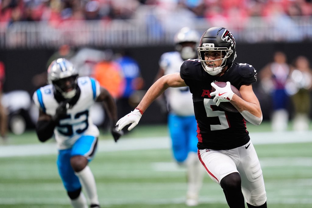 #Falcons star WR Drake London, who left Sunday’s game late with a knee injury, is not believed to have suffered a major knee injury, sources said. He could miss some time, but will find out tomorrow.