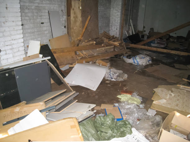 FamilyjunkR's tweet photo. Dealing with a flooded basement? Our team offers fast water removal, cleanup, and restoration to protect your home from damage. 

https://t.co/ZBILyjJSm5

#FloodedBasement #WaterDamage #BasementCleanup #EmergencyRestoration #WaterRemoval https://t.co/kLKzmOfGRp