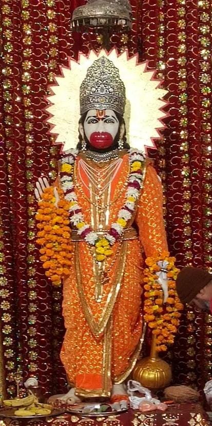 🙏 जय श्री राम 🙏
🌹दिन की शुरुआत प्रभु दर्शन से🌹
श्री ग्रेजुएट हनुमान मंदिर, सादुल गंज, बीकानेर, राज. में विराजमान श्री हनुमान जी महाराज के दिव्य दर्शन। प्रभु की कृपा से आज का दिन शुभ एवं मंगल मय हो। श्री सीतारामजी महाराज सबका कल्याण करे।
🙏सुप्रभात🙏
