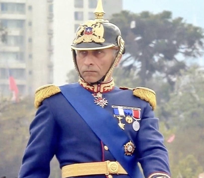 Ein_Steamboy's tweet image. 🇨🇱🚨 | El General Cristian Vial (Republicano) es electo senador por la Región del Maule. Primera mayoría.

Felicidades General @CristianVialM!