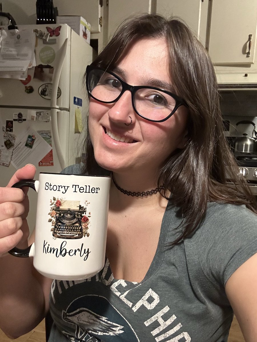 ConservativeGG3's tweet image. My little munchkin went to bed early, so Mama is working on her book while drinking from her writing mug, and closely watching the baby monitor. 📖✍🏼❤️👣🩵

#NurseMama #Multitasking #Book #RittenhouseTrial #FutureBestSeller