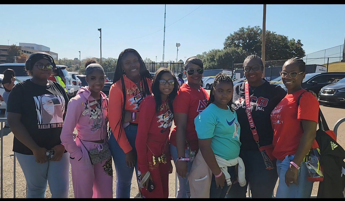 ccacDST's tweet image. Delta Academy and Gems had a blast visiting Jackson State University yesterday! They explored the campus, met inspiring students, and got a taste of college life. What a day to remember! #DeltaAcademy #DeltaGems #JacksonStateUniversity #JSU