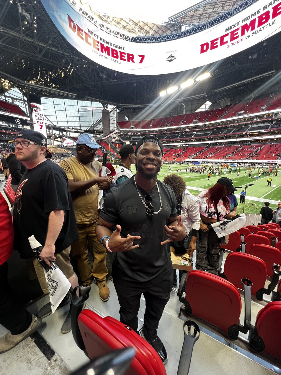 DuncOnDemand's tweet image. Smile if your team won today! #Panthers