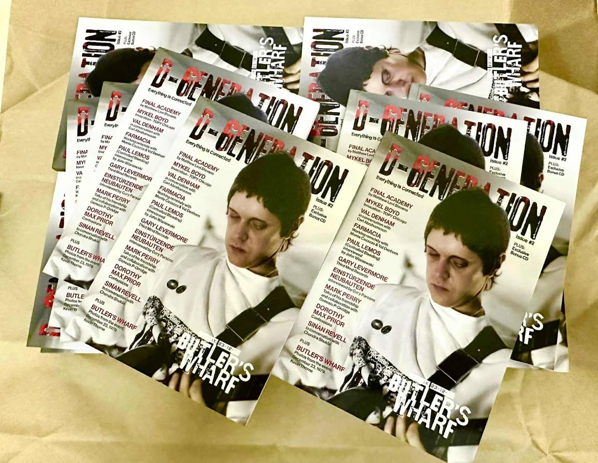 farmacia24hs's tweet image. ATENCIÓN +++++ 
Tenemos unas pocas en stock en Argentina!!!!
Revista de altísimo contenido,  hermosa calidad,  incluye cd, la revista es importada (están las notas en inglés) , hay una nota a Farmacia,  también un track en el cd.