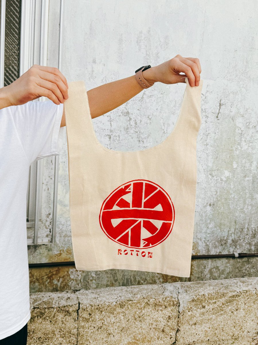 rotton8989's tweet image. 11.17 月

月曜日だ‼️
本日もオープンしてます‼︎
オリジナルトートバッグ
ひっそり販売してます♨️
残りわずかになってきました！
一枚一枚手刷りで仕上げてます🔥
ぜひ手に取ってみてください🏝️🏝️🏝️🏝️

ROTTON -coffee and creative- ≫≫
▶︎朝8時-午後3時(2:30L.O)
▶︎水木 定休
@rotton8989