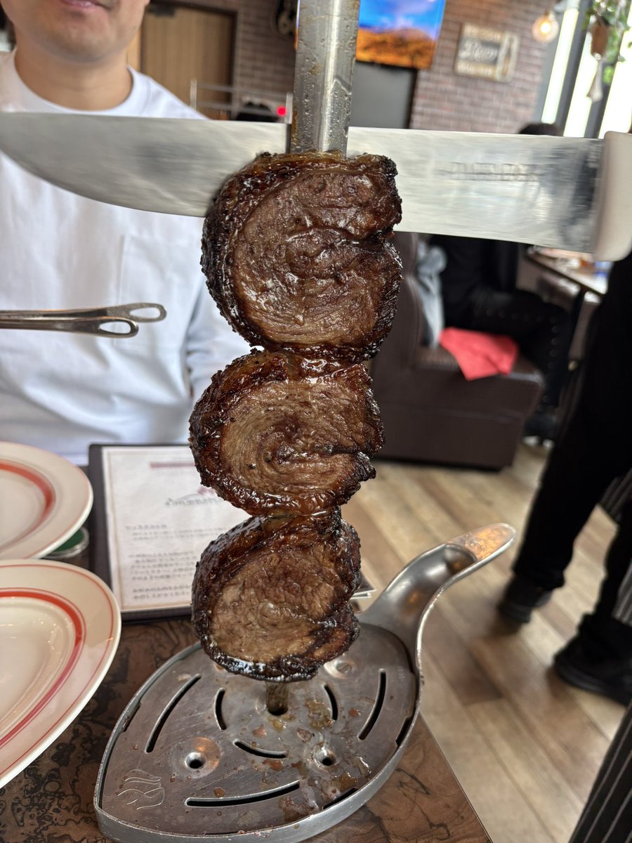 ryosuke_samurai's tweet image. おはようございます。
昨日は大きなお友達みんなで、東京ドームの特別席で野球の日韓戦を応援してきました。
19時試合開始で、13時から飲み始め、18時半に会場入りした時には全員がほぼ仕上がっていました。
チケットとってくれた@goujussk2 さん、ありがとう！
今日からまた働きます。
押忍🥋