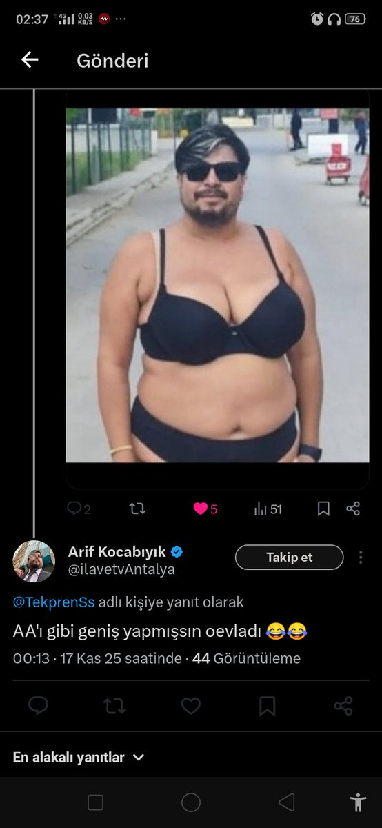 Beyler bu Hindu beni engellemiş gücü yetmeyince tek bildikleri işi yapıyorlar yine birde okadar ahlaksızki en son soyunup yol ortasında mayo ile dolaşıyor Hindu faresi