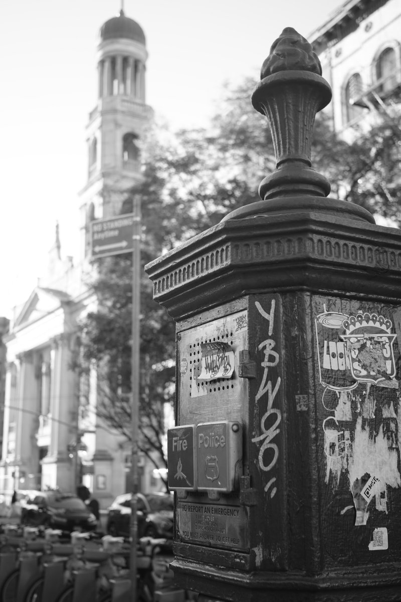 CodingGarden's tweet image. made it to NYC

i have entered my moody b&amp;amp;w photography phase