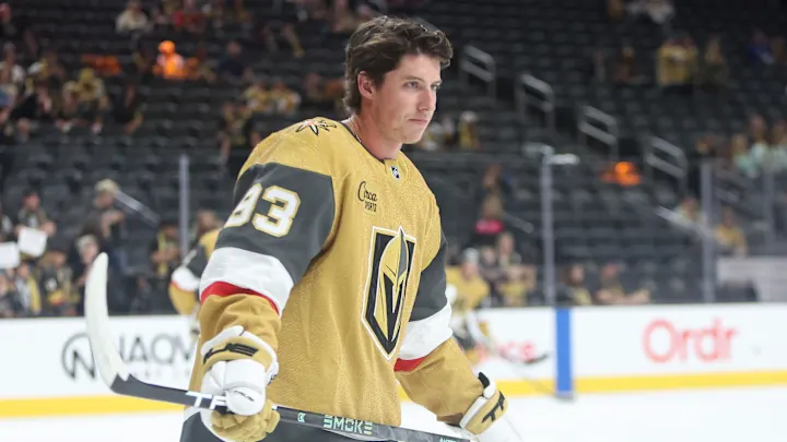 Zeeeegs's tweet image. Mitch Marner just made VGK history tonight and it&apos;s his 18th game as a Golden Knight.

He&apos;s the fastest Vegas player ever to hit 20 points in a season (doing so in 18 games).