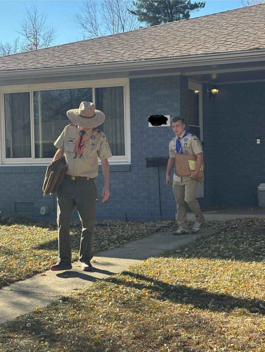 Being an Eagle Scout means giving back to my community and living out my duty. Today was the perfect day to hand out bags for our annual Turkey Trot. Proud to serve and stay involved.
