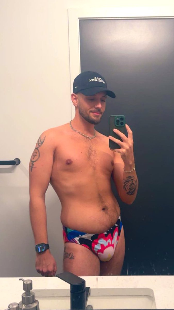 Finally feeling a little comfortable in my skin ❤️