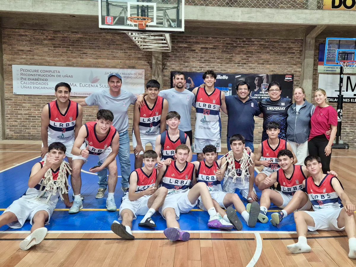 OblOficial's tweet image. 🏆📸 𝐓𝐎𝐑𝐍𝐄𝐎 𝐎𝐁𝐋 𝐃𝐄 𝐒𝐄𝐋𝐄𝐂𝐂𝐈𝐎𝐍𝐄𝐒  ‐ Cat. Formativas U16

Finalizó el Torneo de Selecciones para la U16 con la coronación de @LRBSoriano que se quedó con el título de manera invicta 🏆