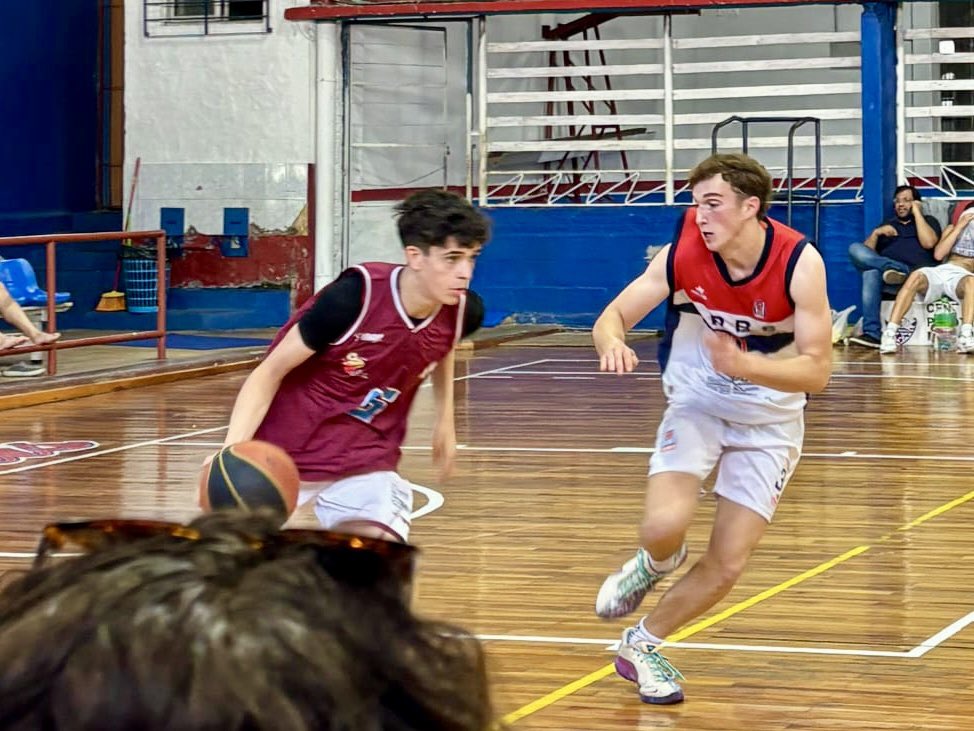 OblOficial's tweet image. 🏆📸 𝐓𝐎𝐑𝐍𝐄𝐎 𝐎𝐁𝐋 𝐃𝐄 𝐒𝐄𝐋𝐄𝐂𝐂𝐈𝐎𝐍𝐄𝐒  ‐ Cat. Formativas U16

Finalizó el Torneo de Selecciones para la U16 con la coronación de @LRBSoriano que se quedó con el título de manera invicta 🏆