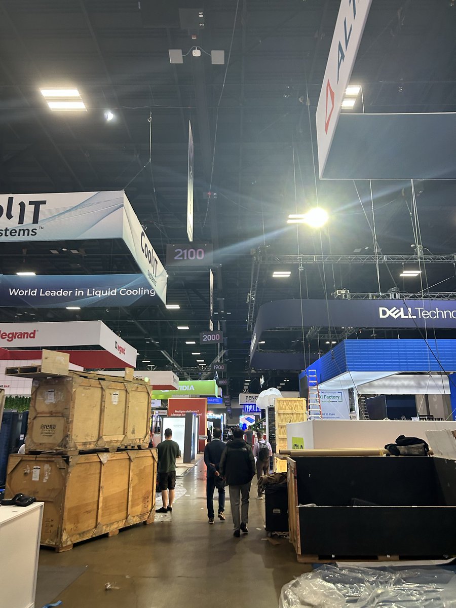 aychocho tweet media