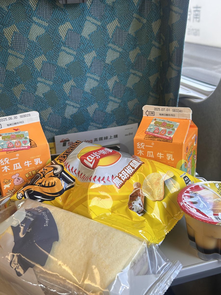 美味しい食べ物から新しい一日を始めます。