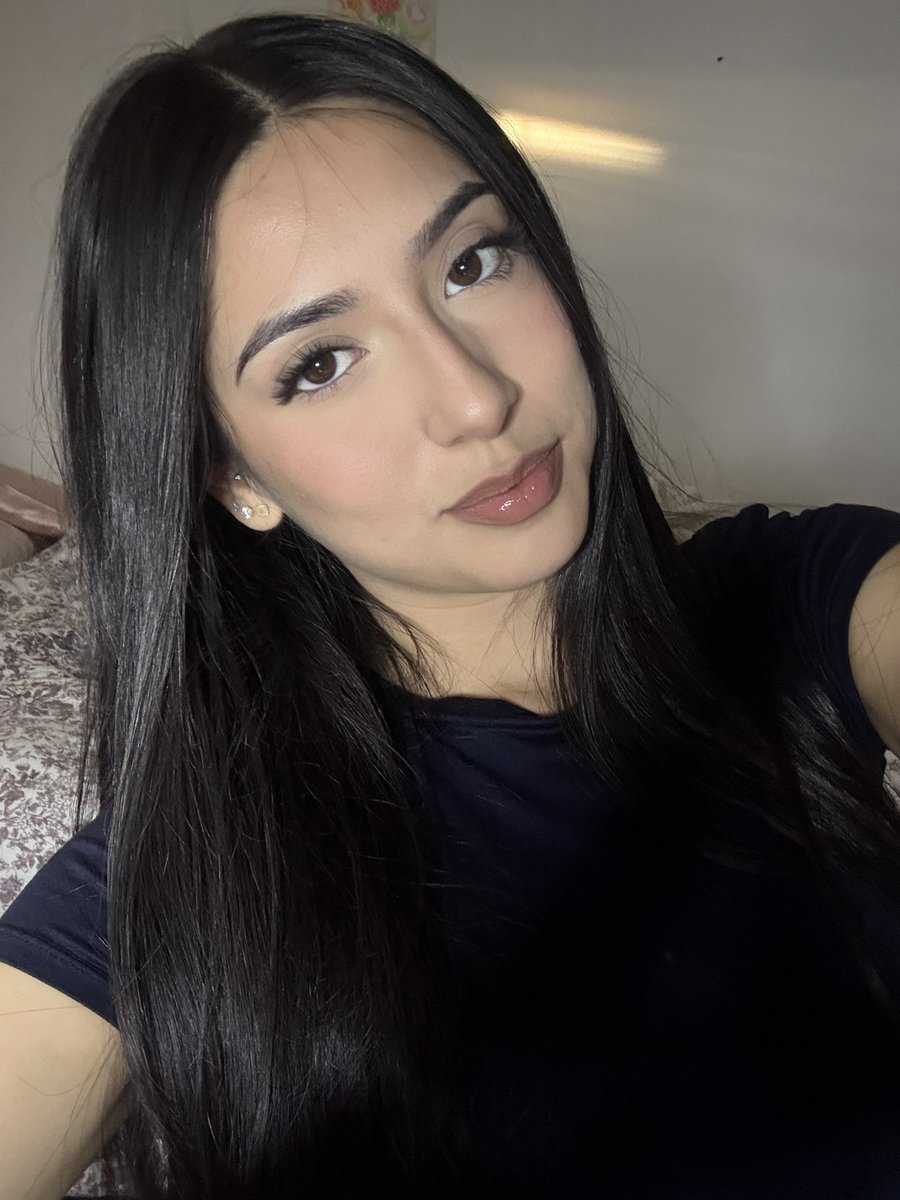 clarxssaaa's tweet image. We love a good makeup day