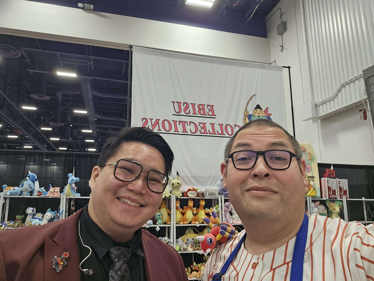 EbisuCollection's tweet photo. Great seeing you at regionals in Vegas my old friend! @PrimeTimeWiz https://t.co/vfhWBCdIku