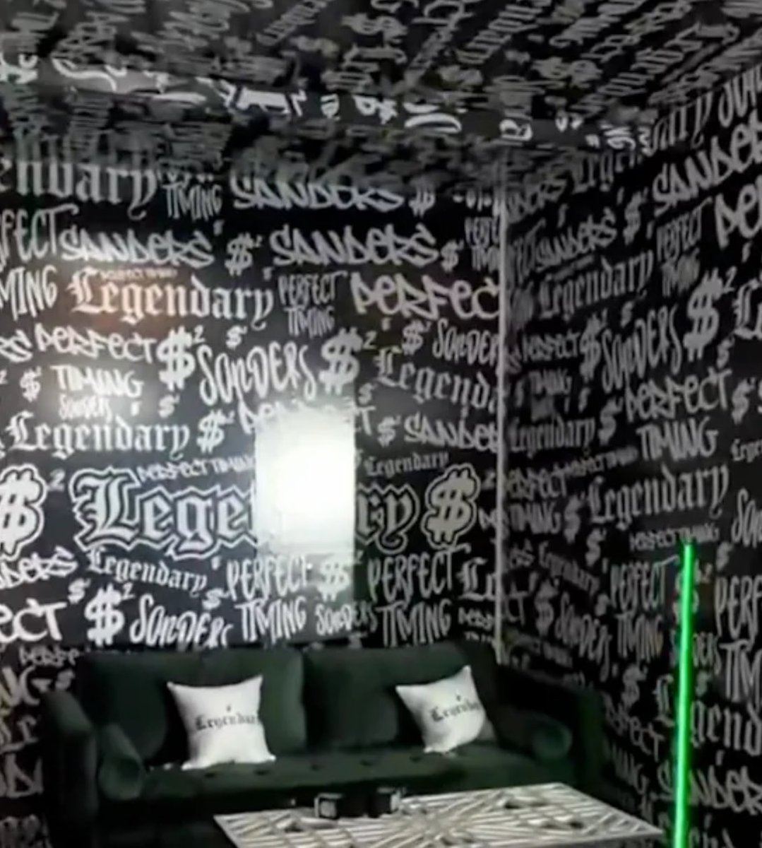 Patrick Bateman tweet media