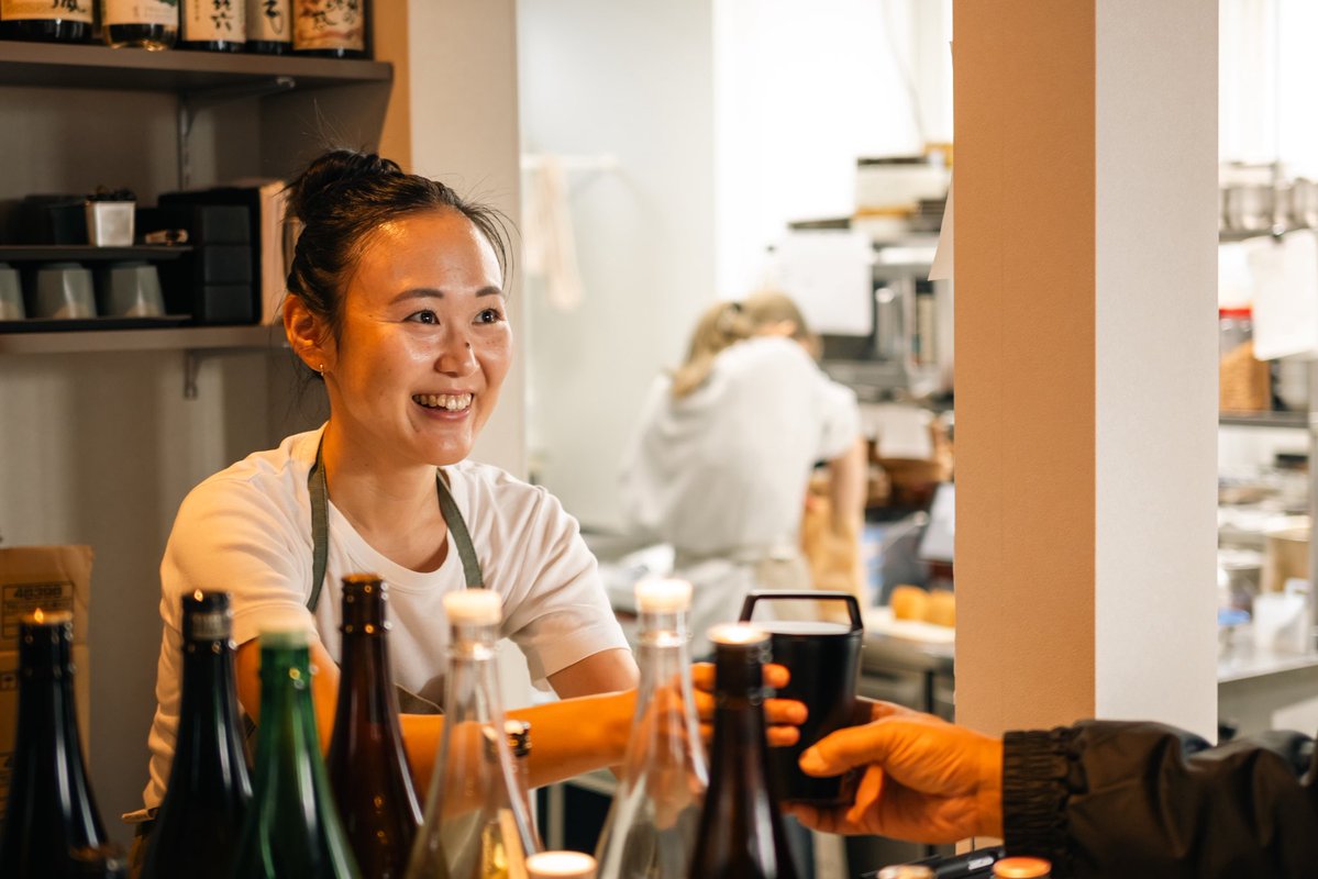 newhumber's tweet image. 繋がるHUBと食べ物を持ち寄るHAVE。

長野県からヘルパーに来ているむぎさんと地域の繋がりの場をつくるまったりな夜。

お食事とドリンクは提供するので、ちょっとしたおつまみはご用意ください。
水木の仕事終わりは NEW HUMBER へ！

◯今週のオープン
19,20日　18:00-20:00