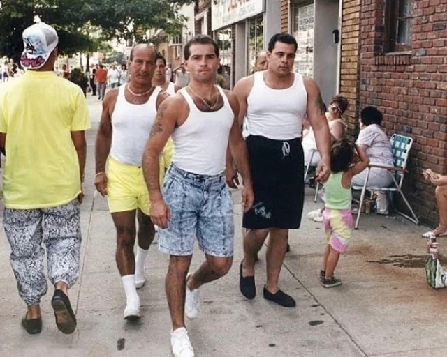 timecaptales's tweet image. Mafioso Jr Gotti walking the streets with the boys, NYC, 1990s.