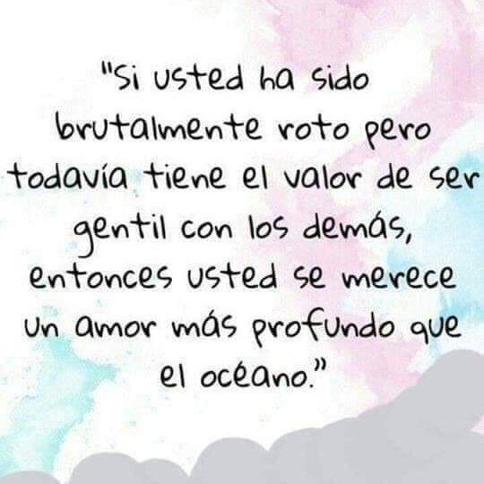 Decía Facundo Cabral:

"La vida no te quita cosas: te libera de cosas… te alivia para que vueles más alto, para que alcances la plenitud. De la cuna a la tumba es una escuela; por eso, lo que llamas problemas, son lecciones. 

No perdiste a nadie: 
 El que murió, simplemente se