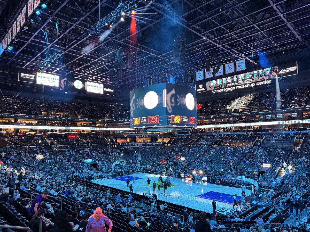 Hoping that my other team can get that W today #SunsUp