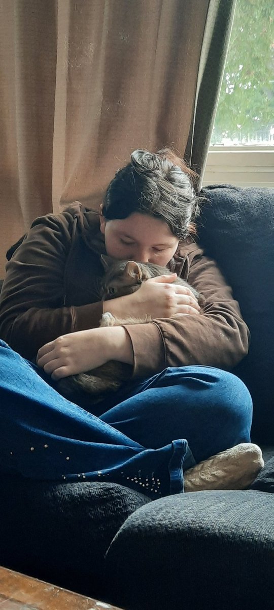 Emily_Ann_77's tweet photo. This morning after church.... just my girl and her cat. 
#blessed #catlover #mygirl https://t.co/DqxNIBtqOz