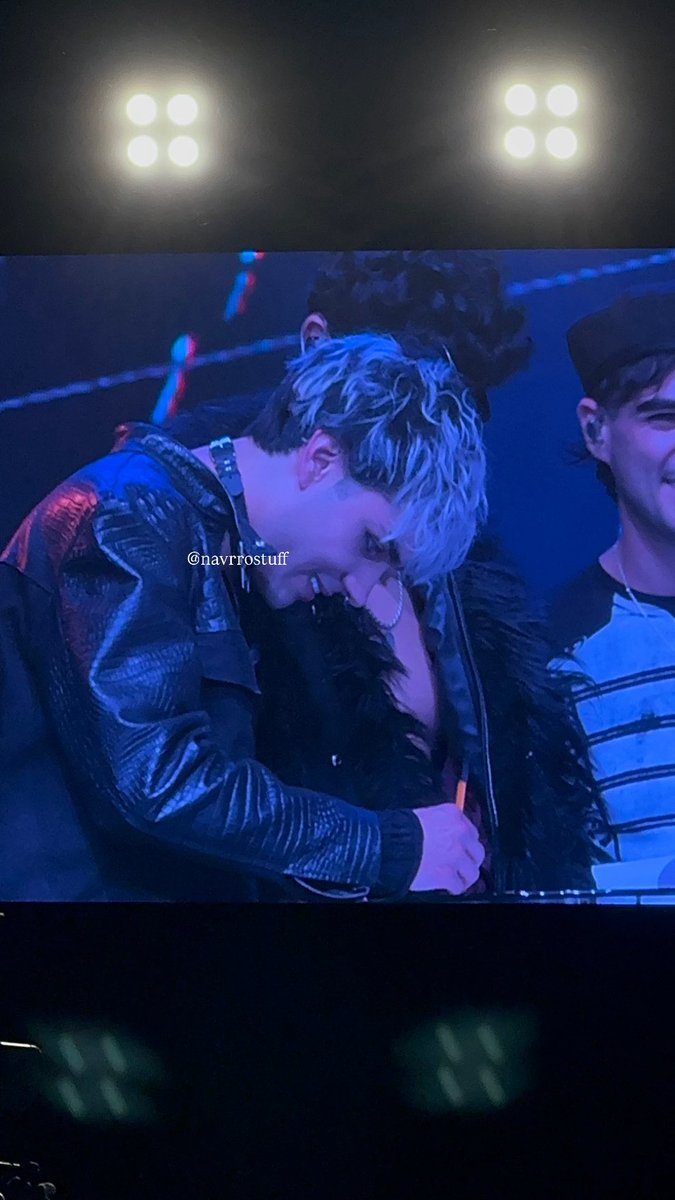 la felicidad nadie se las quita, por los buenos y grandes comienzos, porque esta historia no tiene punto final  <a href="/CD9/">CD9</a>