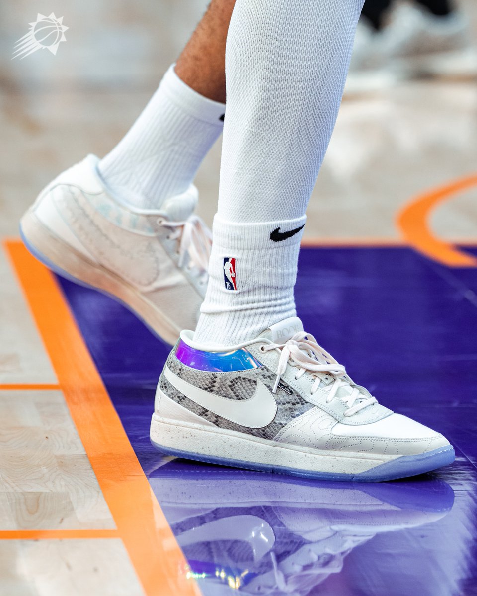 Suns's tweet image. Book 1: &quot;What The&quot; All White 👟🔥