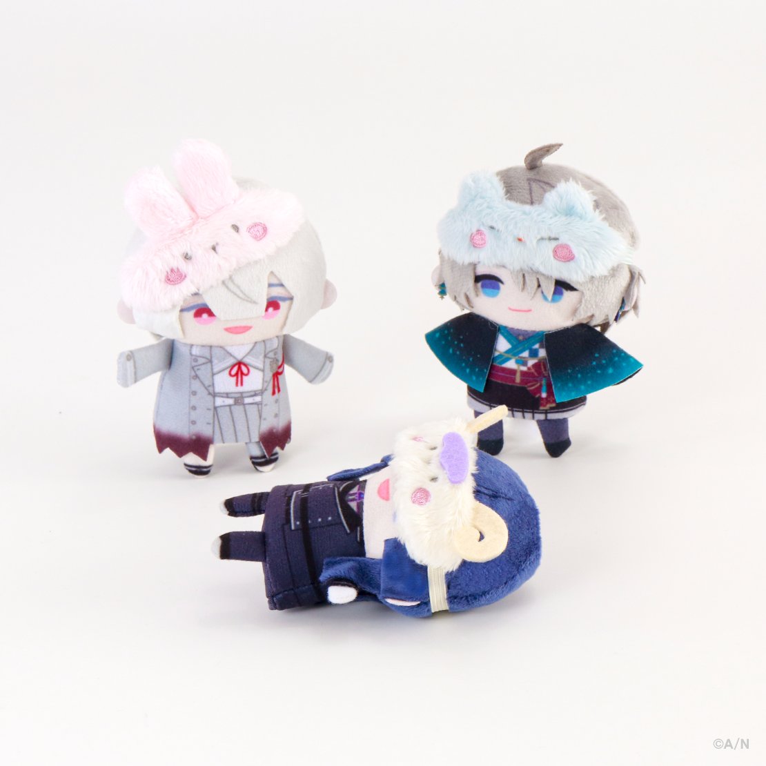 【#にじいろクローゼット 登場！】

新規グッズ『にじぱぺっと カスタマイズシリーズ』『にじぬいグッズ』
秋の夜長をゆめかわいく彩る「#Candy_Dream」が
11/18(火)19:00から販売開始！

#VΔLZ がつけているのは「あにまるアイマスク」🐰

販売ページはこちら▼
shop.nijisanji.jp/TAG_707

#ヴァルツ