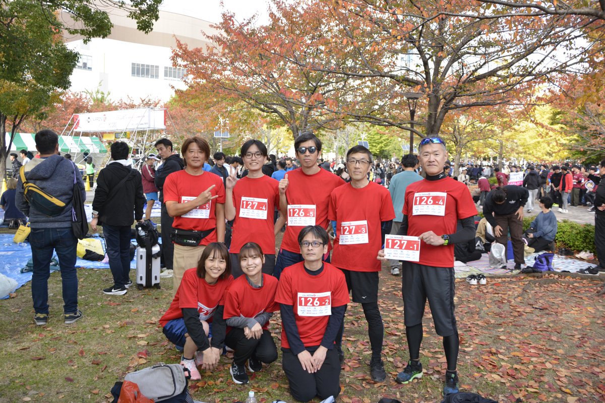 tactsystem's tweet image. おはようございます！
先日は我が社も2チーム参加しました。
IT駅伝！！
5人で15キロを駆け抜けます！

タスキを次の走者へつなぐ・・・
完走し終えた時になんともいえない達成感でした。

その後のビールは美味かった笑

#企業公式相互フォロー
#企業公式秋のフォロー祭り
#NIPPONITチャリティ駅伝