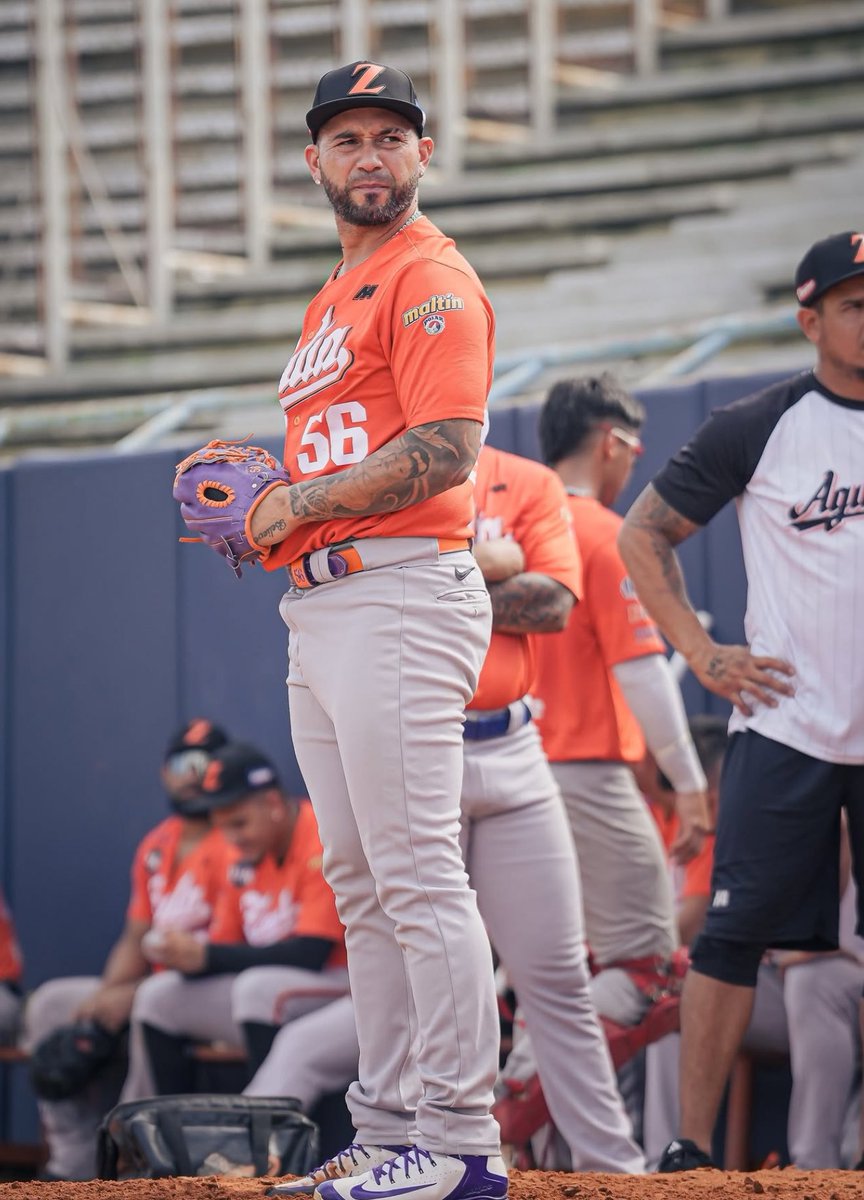 EL 56 LLEGÓ A 56 🔥😤

Silvino Bracho llegó a 56 juegos salvados y se pone a tan solo dos del récord de @aguilasoficial que comparten Porfirio Altamirano y José Solarte con 58 salvados cada uno.

El pupilo está muy cerca de hacer historia. 💪🏻💪🏻

Vamos Silvino 👊🏻👊🏻 #Aguilas #LVBP