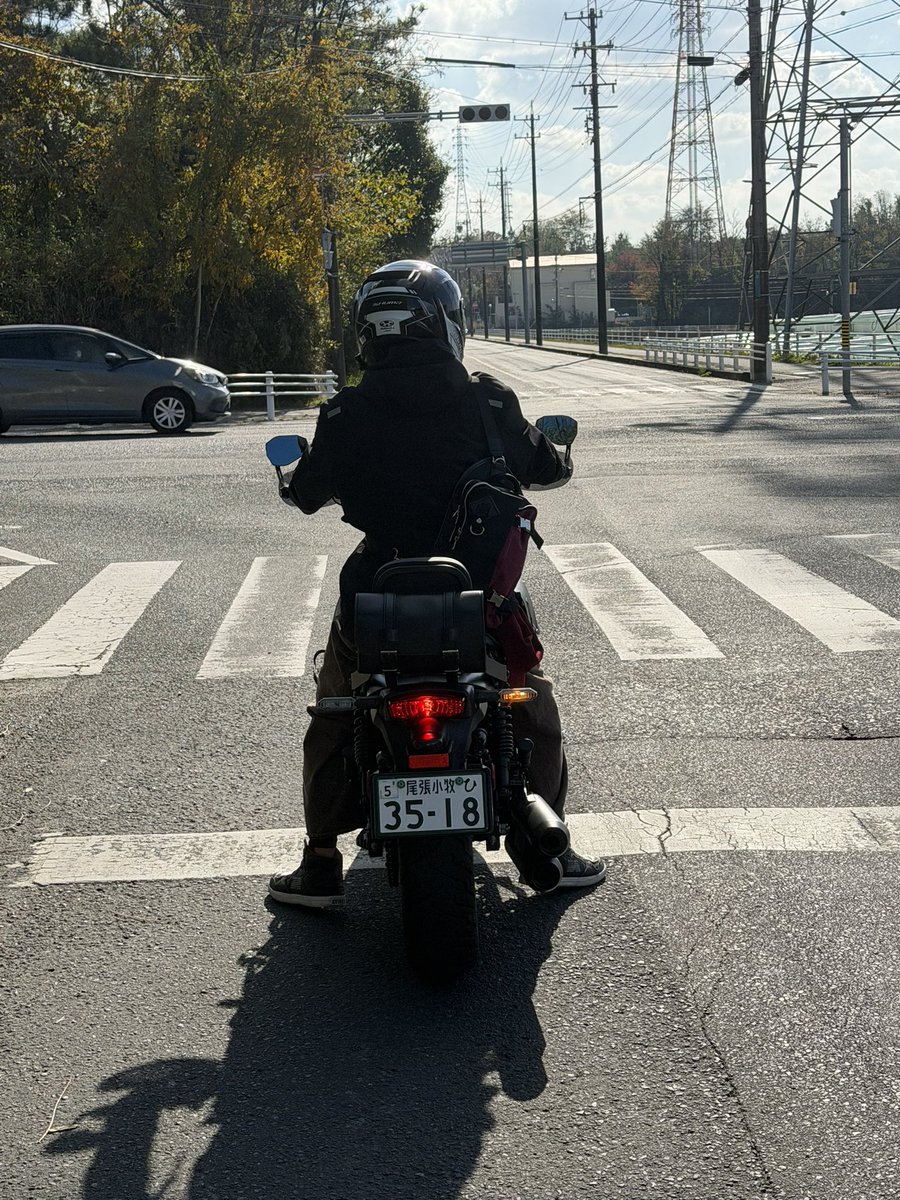 Libra_ELIMI's tweet image. 最近息子が興味持ちだした？
乗り心地、パワー、操作性
気になり出したみたい
息子に譲って私は大人の階段上がるか⤴️
と思いきや
ninja400ZX4Rが乗りたいとな🤨
あ、、、そう🙂‍↔️
こかすなよ😑