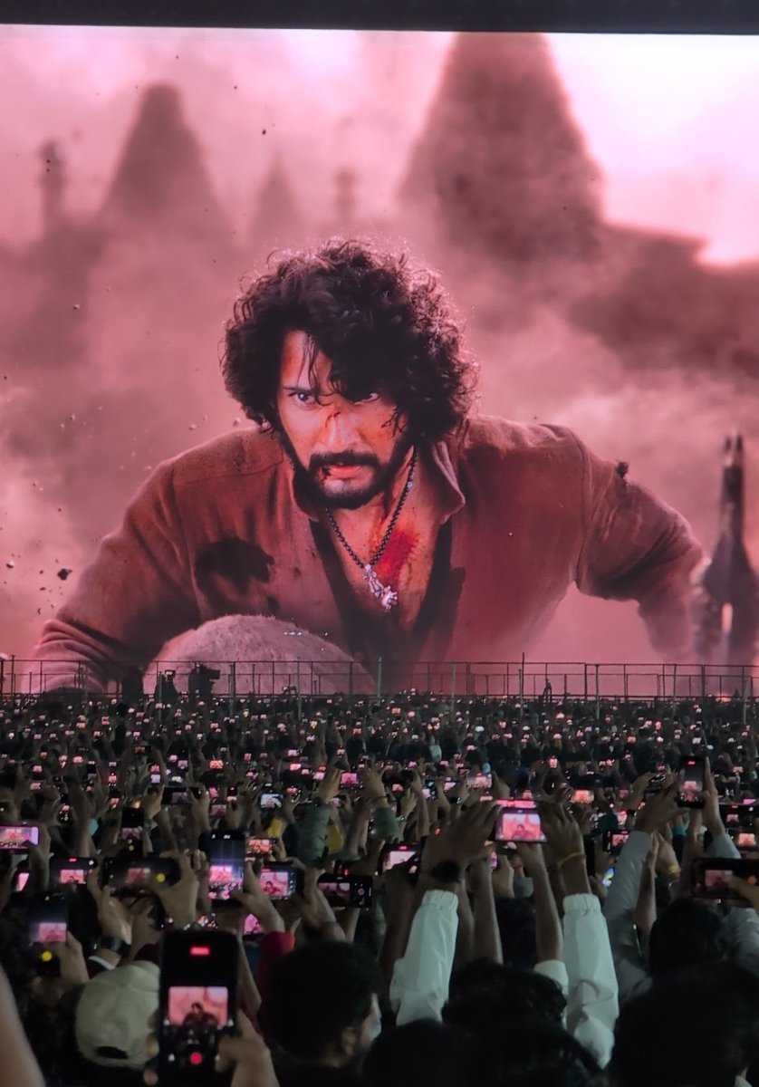 BeyondFest's tweet image. Rajamouli is going global with Vāranāsi in a way no Indian film has gone before. Casting Mahesh Babu is a masterstroke to help him get there. They are going to own 2027.