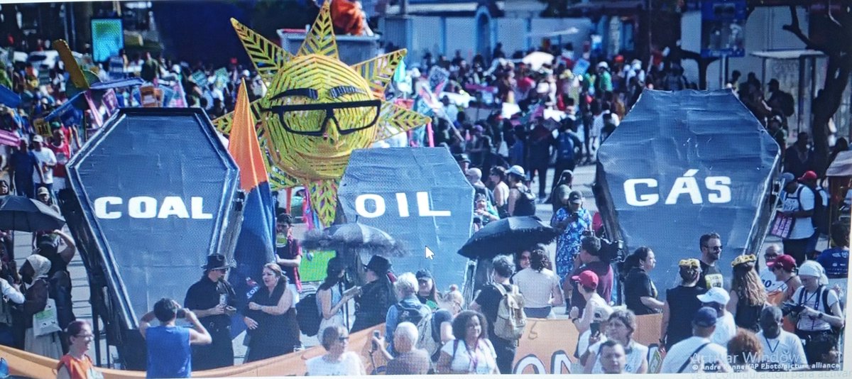 Los manifestantes se hicieron presentes en el  COP30, en Belém, Brasil, entre ellos numerosos indigenas, pidiendo que se tomen medidas contra el calentamiento global, proteger el Amazonia y ultimar a los combustibles fosiles.