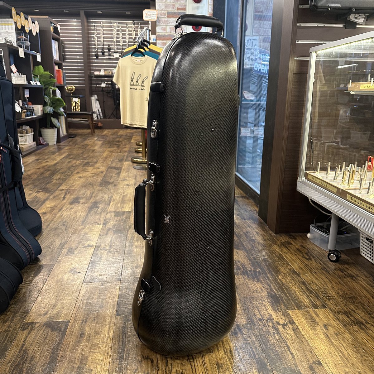 中村です🫡 大特価のアコード・バストロンボーンケース、再入荷いたし