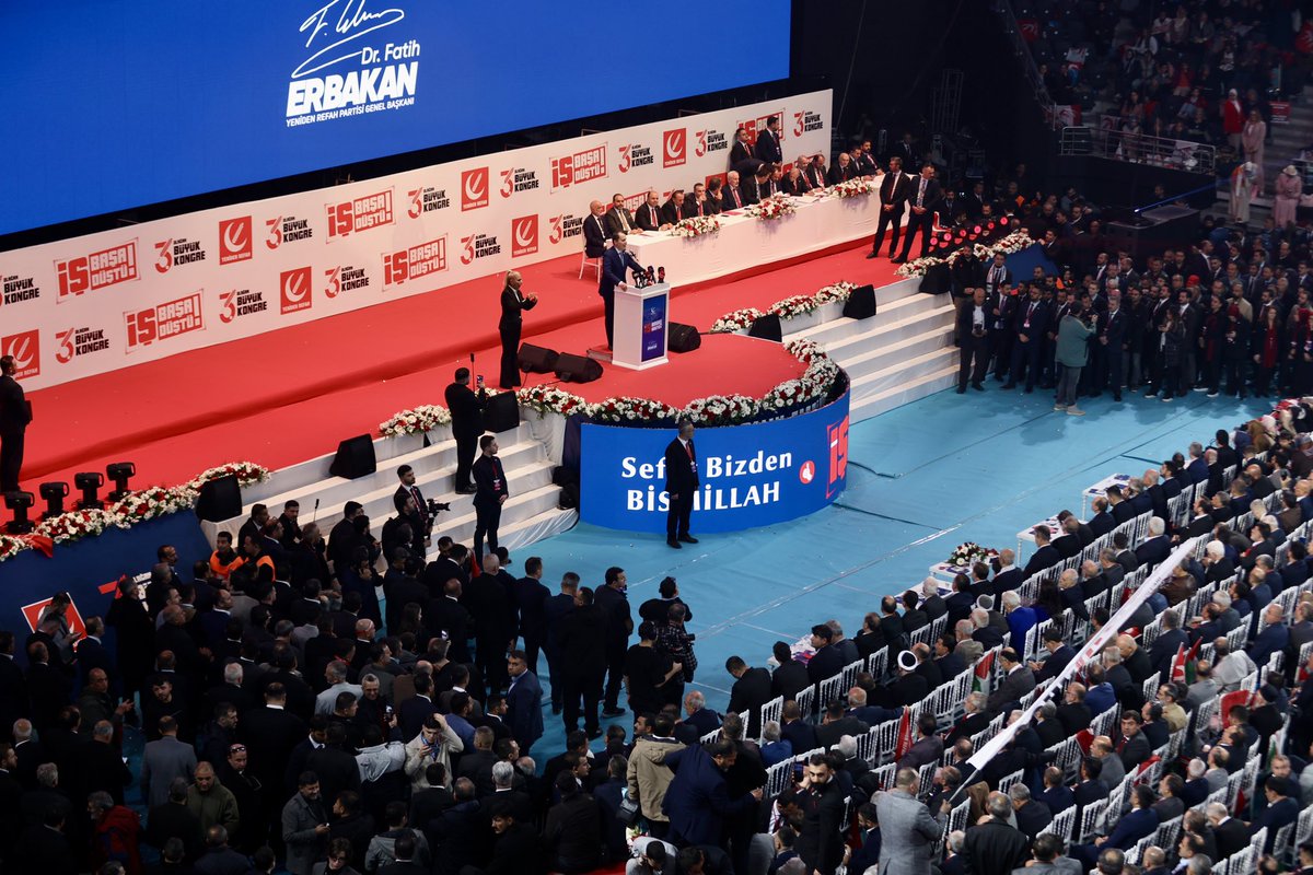 rprefahpartisi's tweet photo. Hayırlı Haftalar Türkiye! 🇹🇷
3. Olağan Büyük Kongremizin heyecanı ve azmiyle yeni haftaya başlıyoruz.👍🏻 https://t.co/GEj49HaS99
