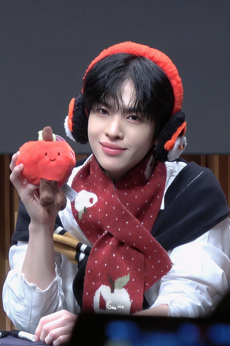 👐🏻
#CRAVITY #크래비티
#앨런 #ALLEN