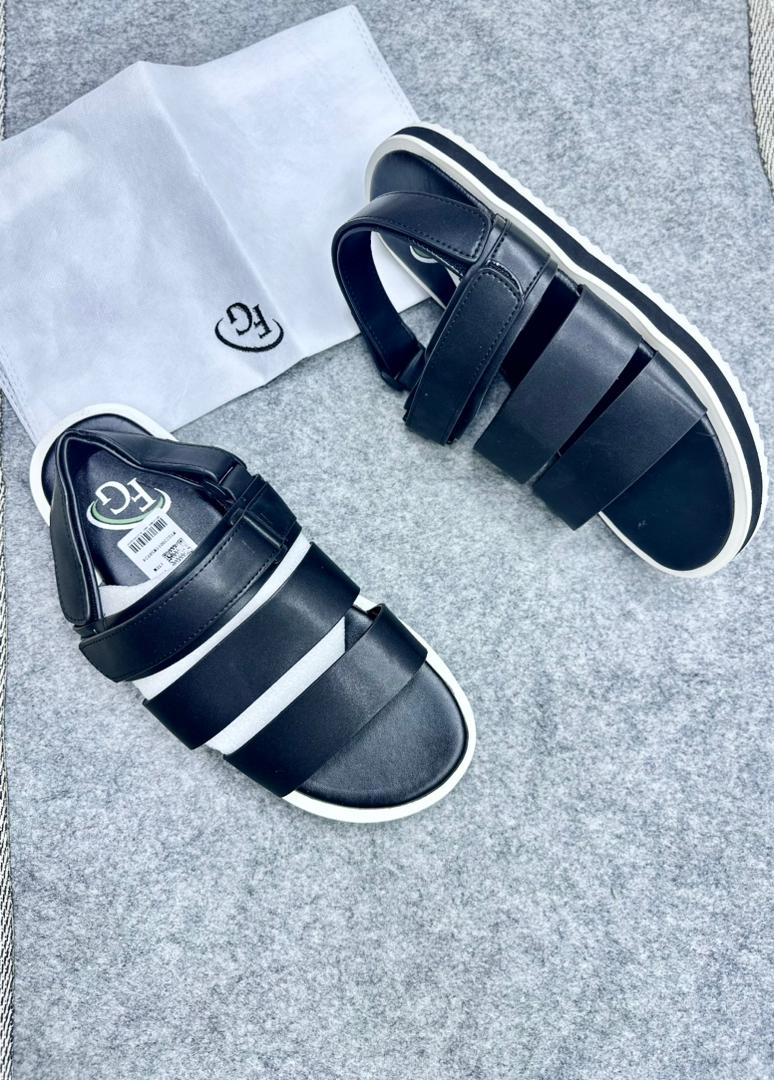 Sendo za kiume Pure Leather zinazokupa mtindo na ubora wa kipekee kwa bei ya shilingi 55,000/= tu!

Duka letu lililopo Kariakoo, Mtaa wa Msimbazi.

🚚 Tunafanya delivery nchi nzima.
Size | 40-45
📱 Whatsapp | Call +255 713 395 108