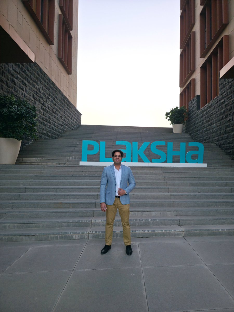 mht_shr's tweet photo. My session at @PlakshaUniv , I walked the students through how clarity strengthens every part of a Business Plan Pitch, from defining the problem, articulating the solution, and identifying the target customer, to outlining the revenue model and presenting the GTM strategy. https://t.co/Dj97xpxAv2