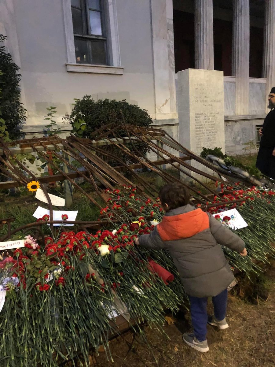 52χρόνια μετά&amp;όχι μόνο δεν εκπληρώθηκαν τα αιτήματα:"Ψωμί-Παιδεία-Ελευθερία"αλλά αυξήθηκαν σε: Ψωμί-Παιδεία-Υγεία-Δικαιοσύνη-Ελευθερία-ΔΗΜΟΚΡΑΤΙΑ!
#Πολυτεχνειο2025 #πολυτεχνειο1973 #Πολυτεχνειο #17_Νοεμβρη #ελευθερια,#Δημοκρατια #ΠαιδοκαρδιοχειρουργικοΑγιαΣοφια #ΠαιδωνΑγιαΣοφια17