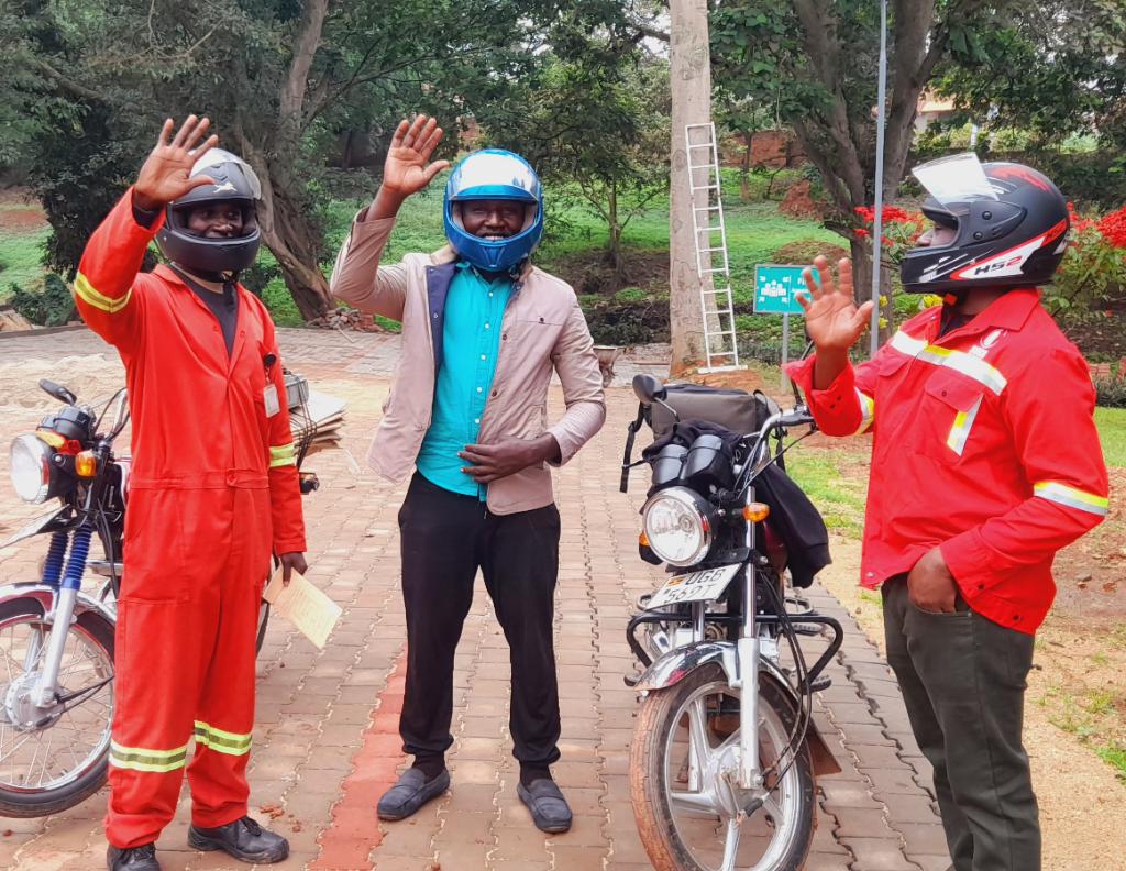 La Company Brand Ambassadors. 
   Wishing you a happy and blessed 🙌 New Week. Let's Attack the Day