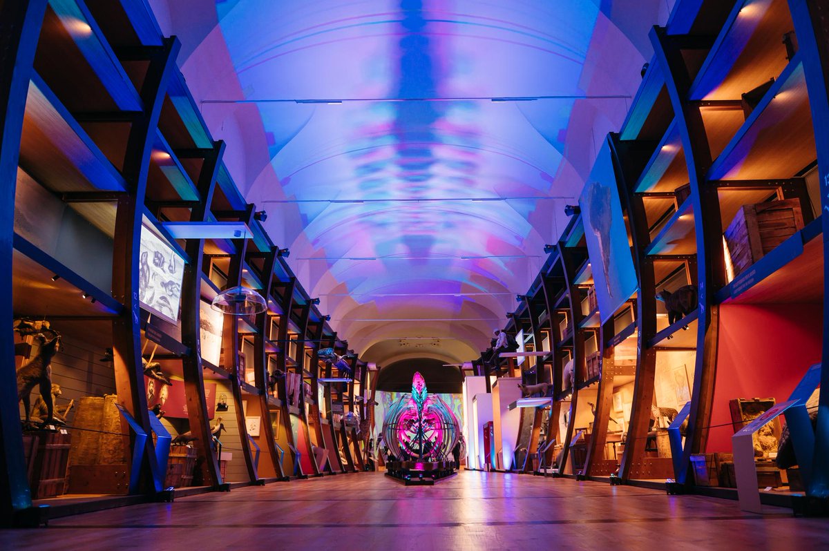 Sabato 22 novembre 2025 #ClubSilencio presenta al #MuseoRegionalediScienzeNaturali la restituzione pubblica di NUCLEO, la residenza artistica rivolta a giovani creativi nell’ambito delle arti visive, dell’IA e delle tecnologie immersive.
sguardisutorino.blogspot.com/2025/11/sabato…

#torino #turin