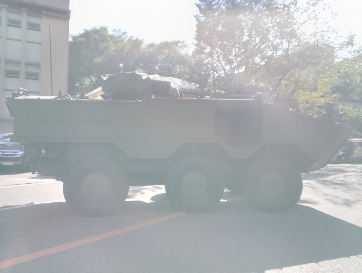 ReHorizon3's tweet image. I took some photos of the Philippine Army (@yourphilarmy 🇵🇭)&apos;s VBTP-MR Guarani 6x6 Wheeled Armored Personnel Carrier (APC) in San Miguel, Manila. The Guarani is being deployed to maintain peace and security to the area. The Army received the 2nd batch of Guarani APCs last Oct 30.