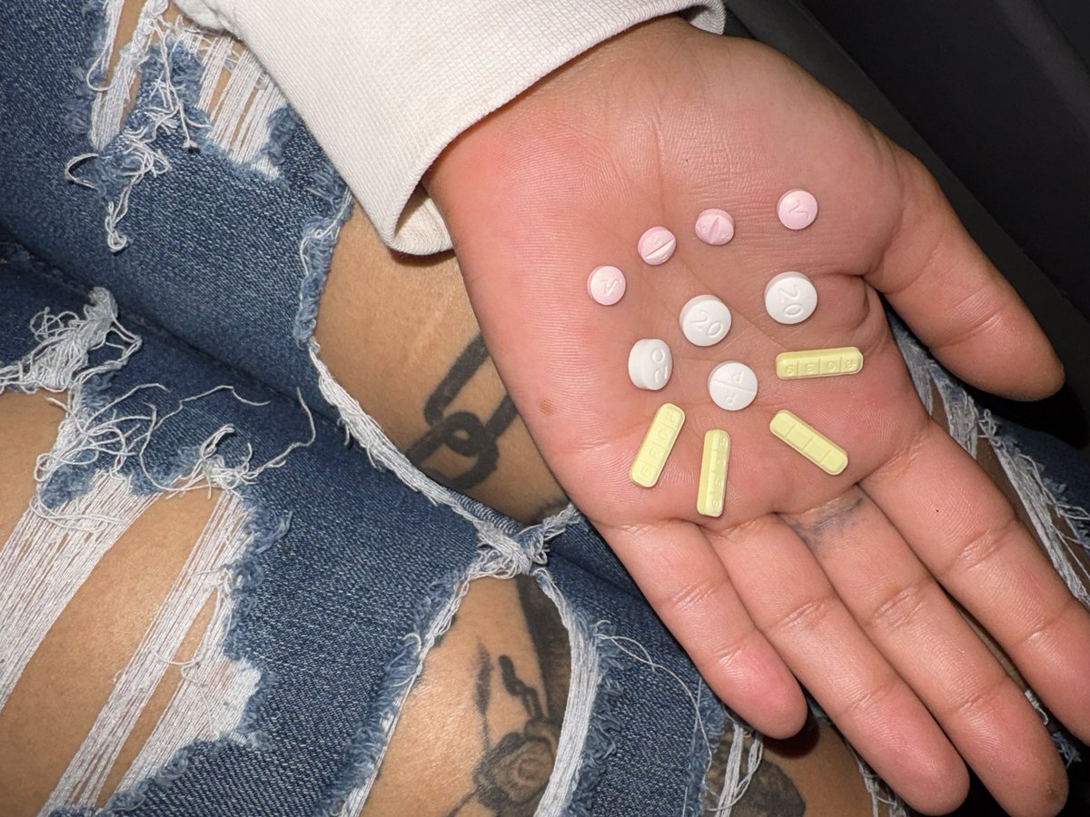 prettydrugz4me's tweet image. 