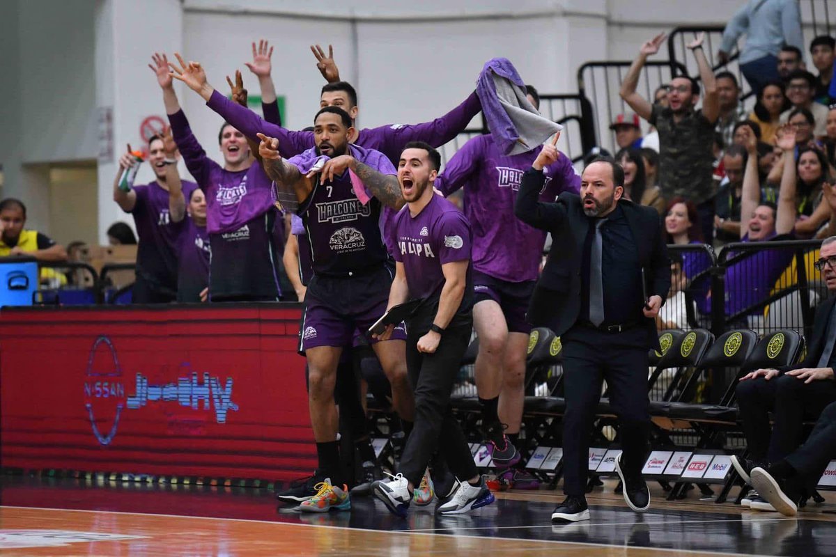 Afición HX tweet media