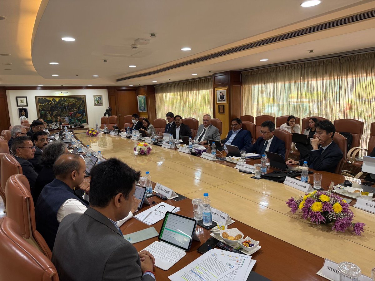 KiritkrJPatel's tweet image. Today, I attended the Executive Committee and Investment Committee meetings of IFFCO Tokio General Insurance Limited at IFFCO Sadan. It was a productive and engaging discussion focused on innovation, service enhancement, and key operational and profitability matters.
