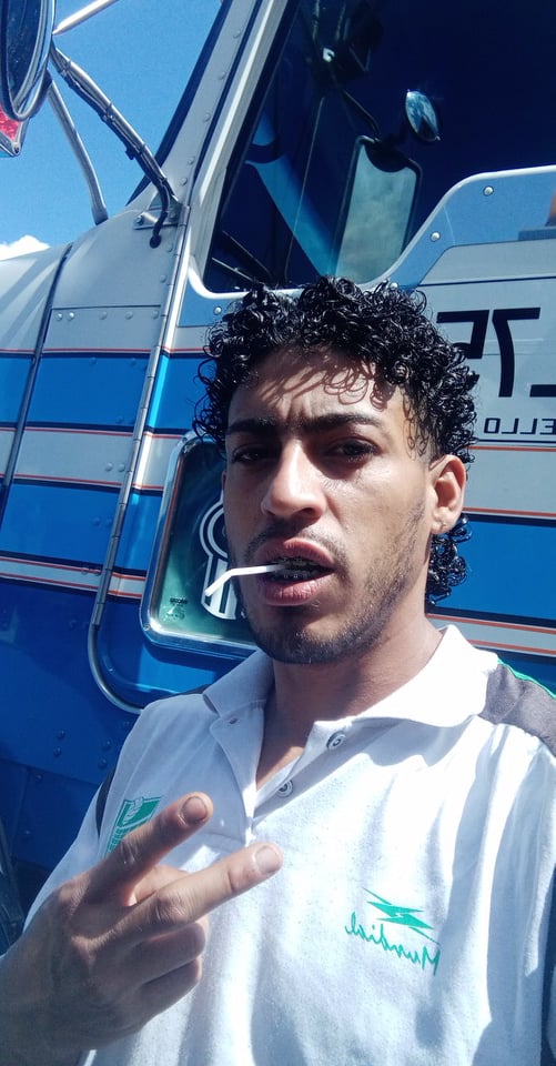 Justcheckingd's tweet photo. Hetero engañado bien neita, bien caliente también 😈RT PARA MÁS 
SIGANME PARA EL MEJOR CONTENIDO DE HETEROS ENGAÑADOS
#HeteroEngañado #hetero #vergon #chacal #nea #latino #bigcock #verga #bigdick #feet #toes #gay #colombiano #colombia #straightbait #Straightbaited https://t.co/hOgIqbd0je
